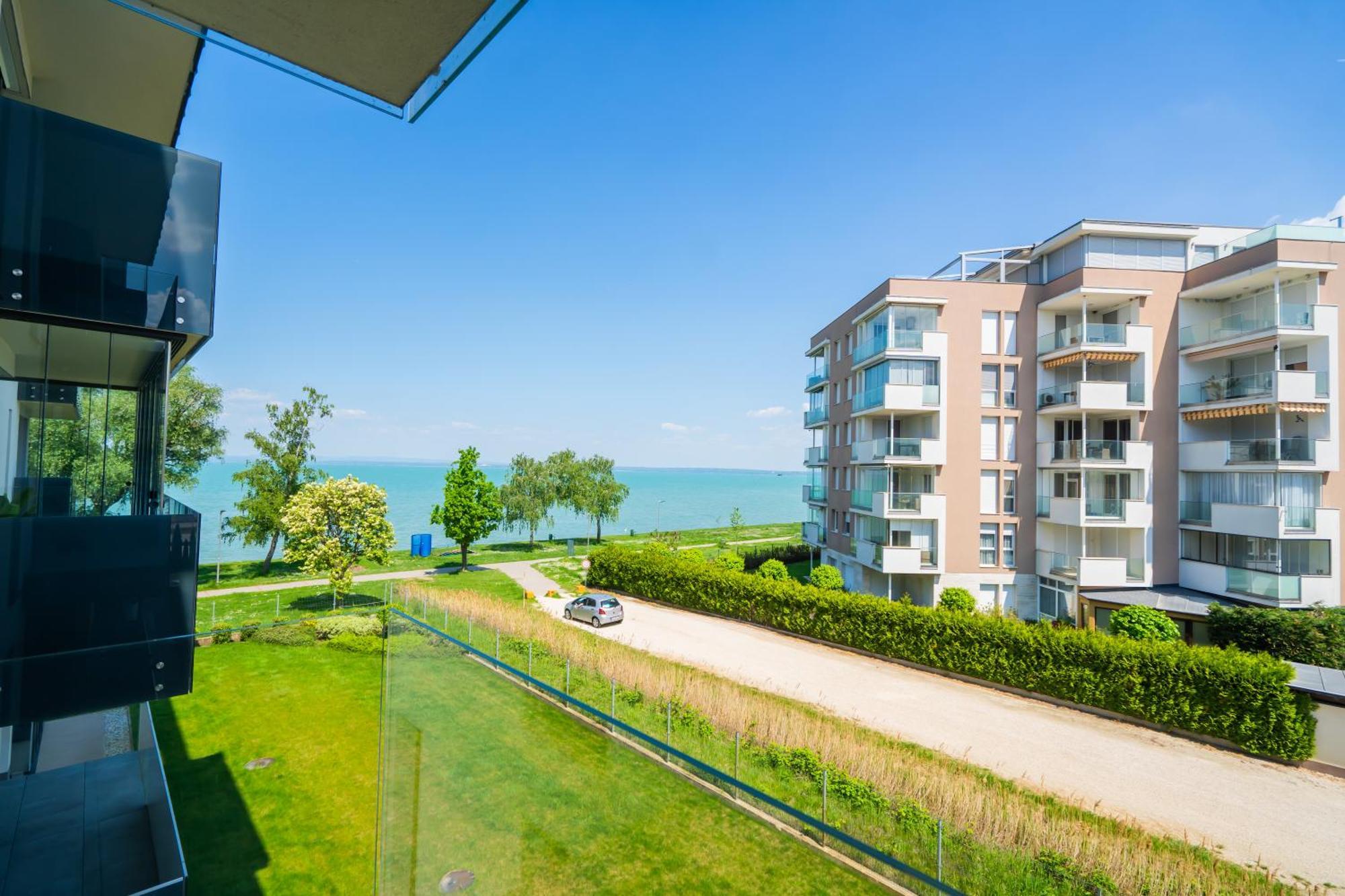 Myflat Casa Galerius Apartment Siófok Exteriör bild