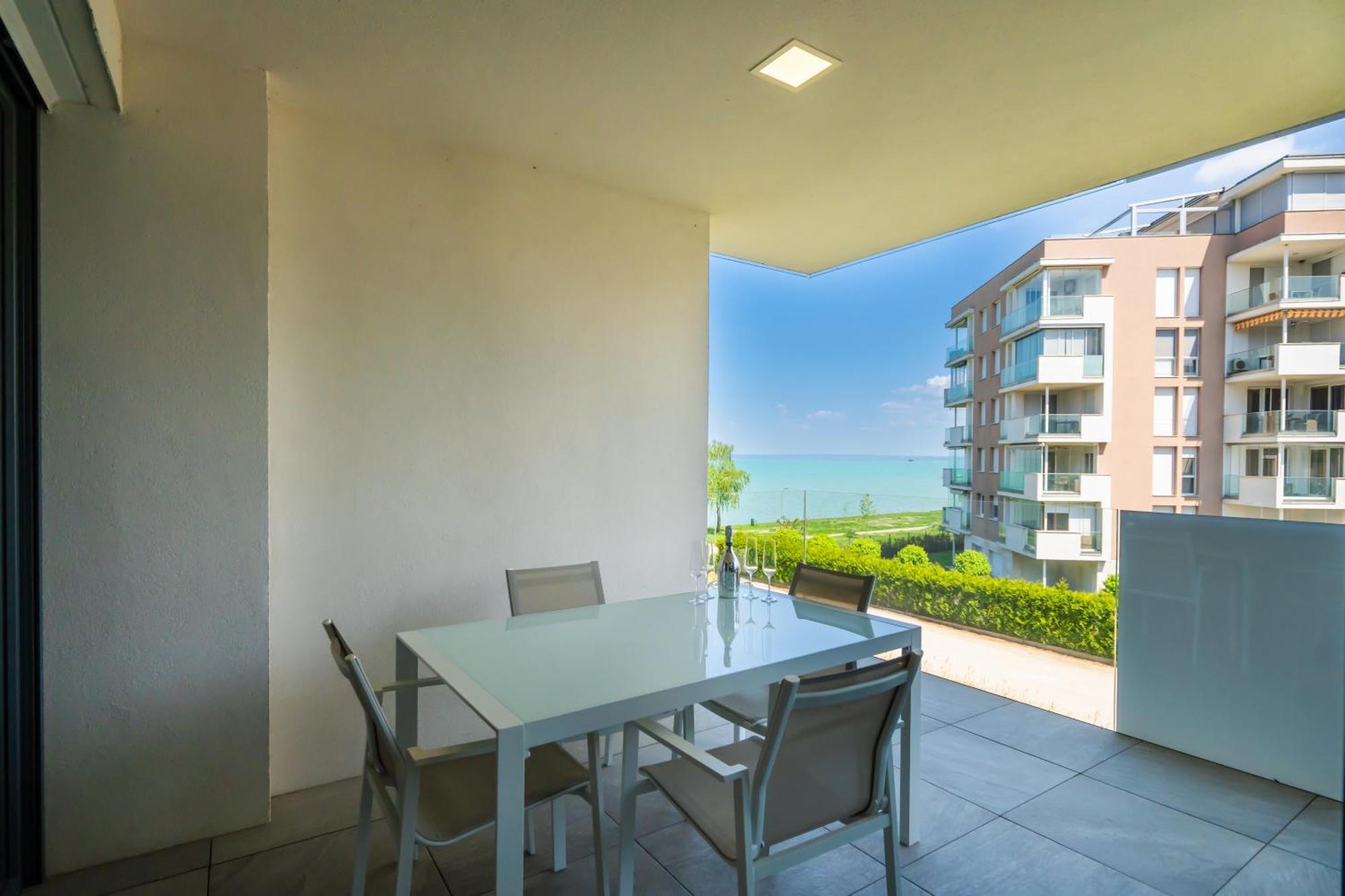 Myflat Casa Galerius Apartment Siófok Exteriör bild