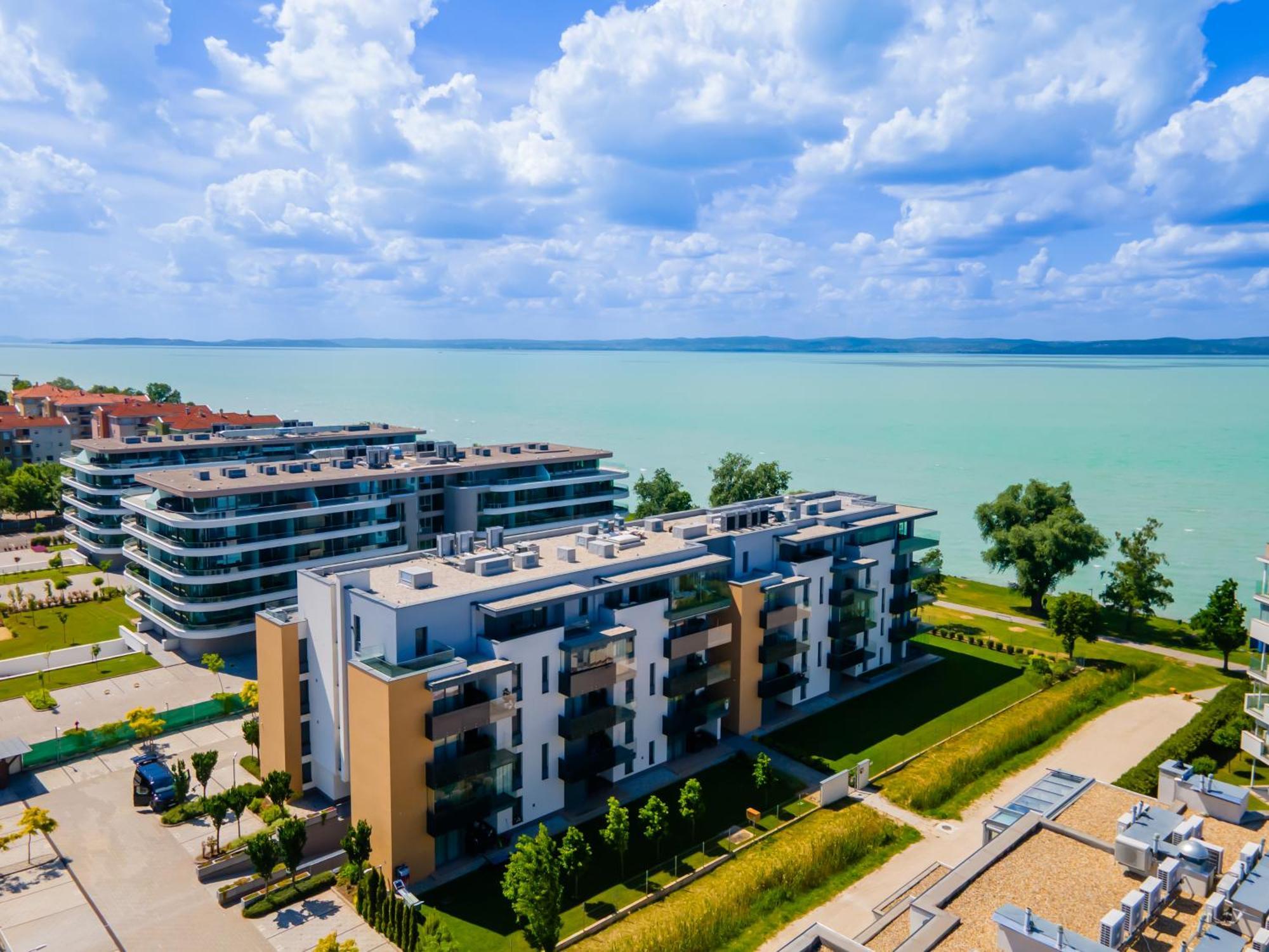 Myflat Casa Galerius Apartment Siófok Exteriör bild